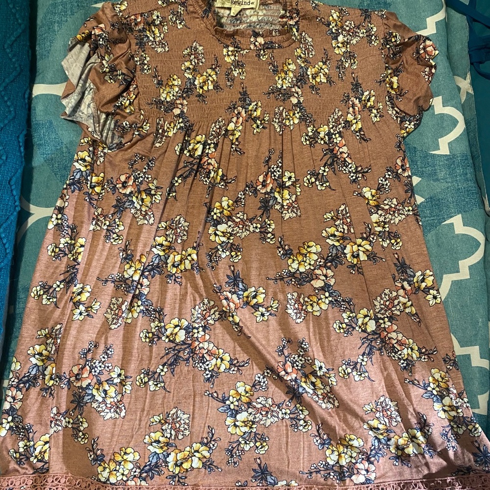 Cute floral rewind blouse